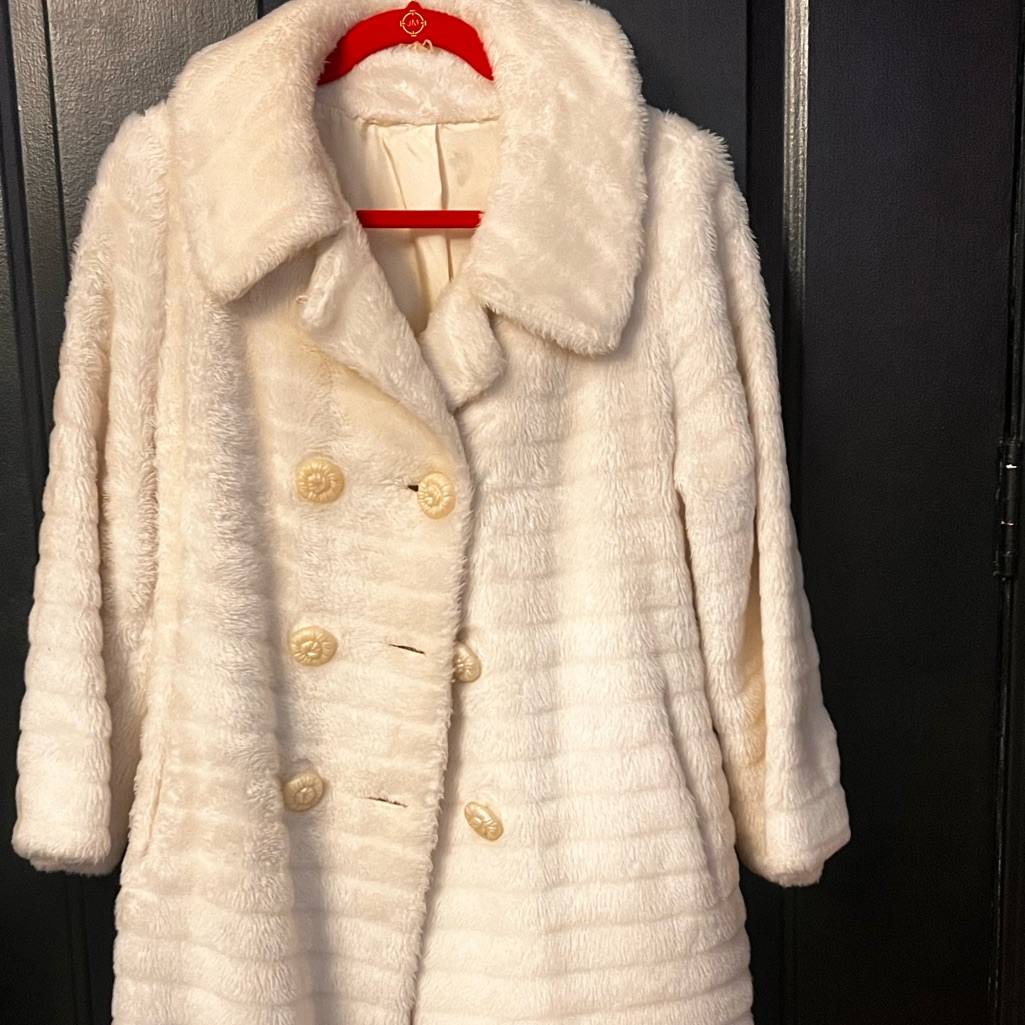 Women’s Vintage Elegant Cream Double-Breasted Faux Fur